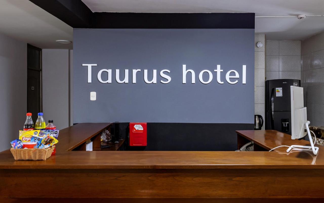 Hotel Taurus 皮乌拉 外观 照片