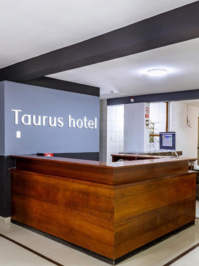 Hotel Taurus 皮乌拉 外观 照片